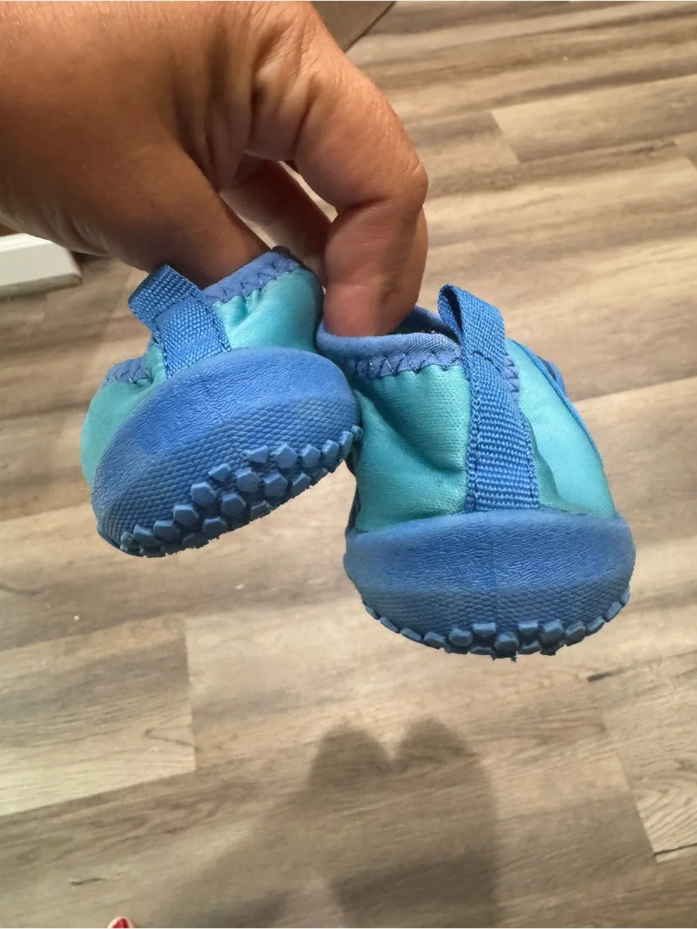 Unisex blue boys girls water shoes pool summer parks